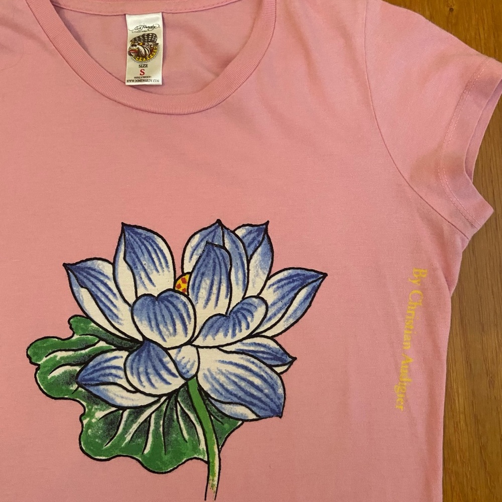 Ed Hardy Originals Pink Flower Short Sleeve Tshirt, Small